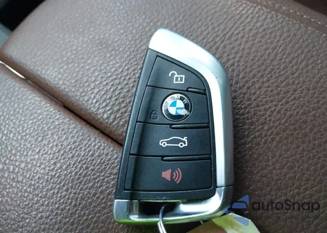 2015 BMW X5 xDrive35I z USA, uszkodzony, nr VIN 5UXKR0C52F0P02141